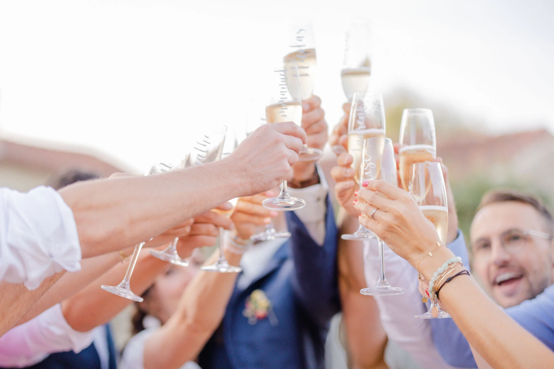 événement verres verres à pied champagne gris